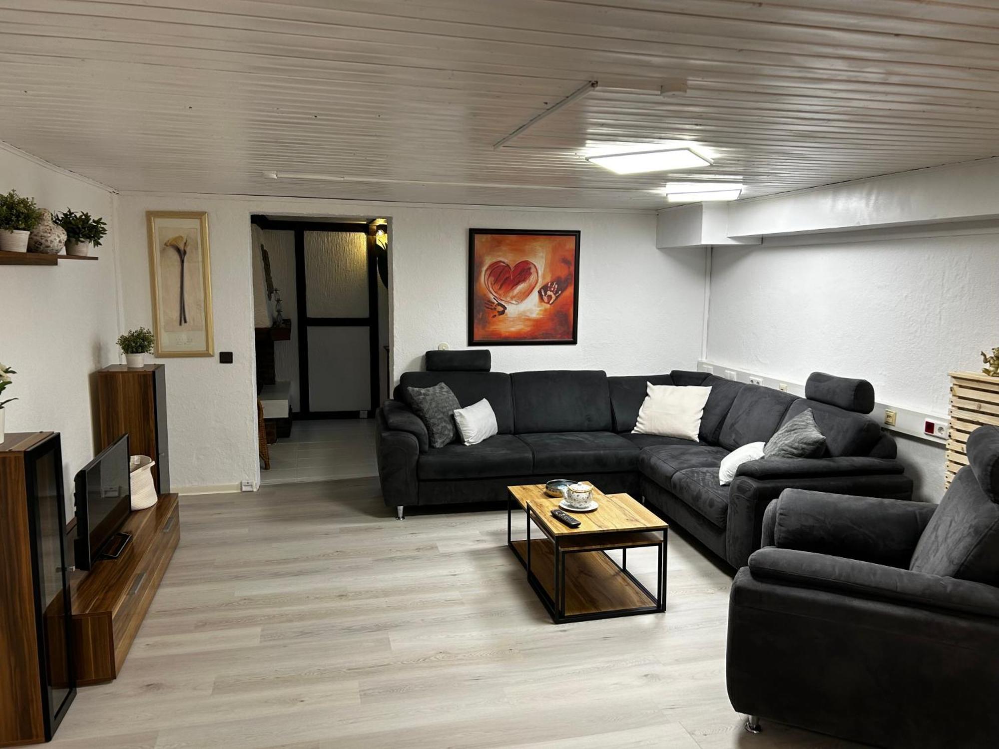 Guidos Place Souterrain Apartment Weissenthurm Ngoại thất bức ảnh